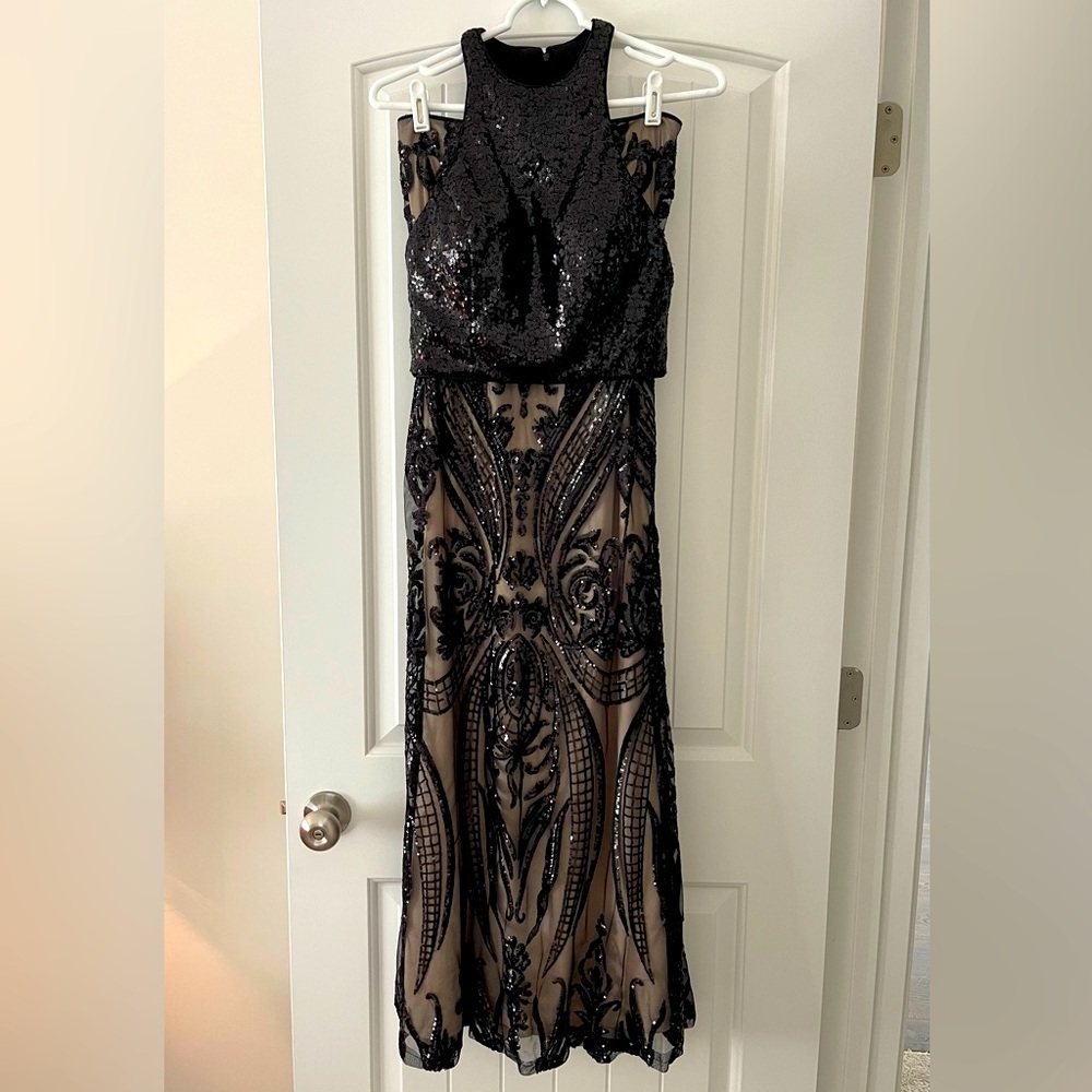 BLUSH size 8 Black Two Piece Halter Gown